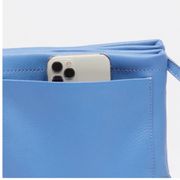 NWT Hammitt Duke Skylight Blue
Brushed Gold Hand Bag - Picture 6 of 11